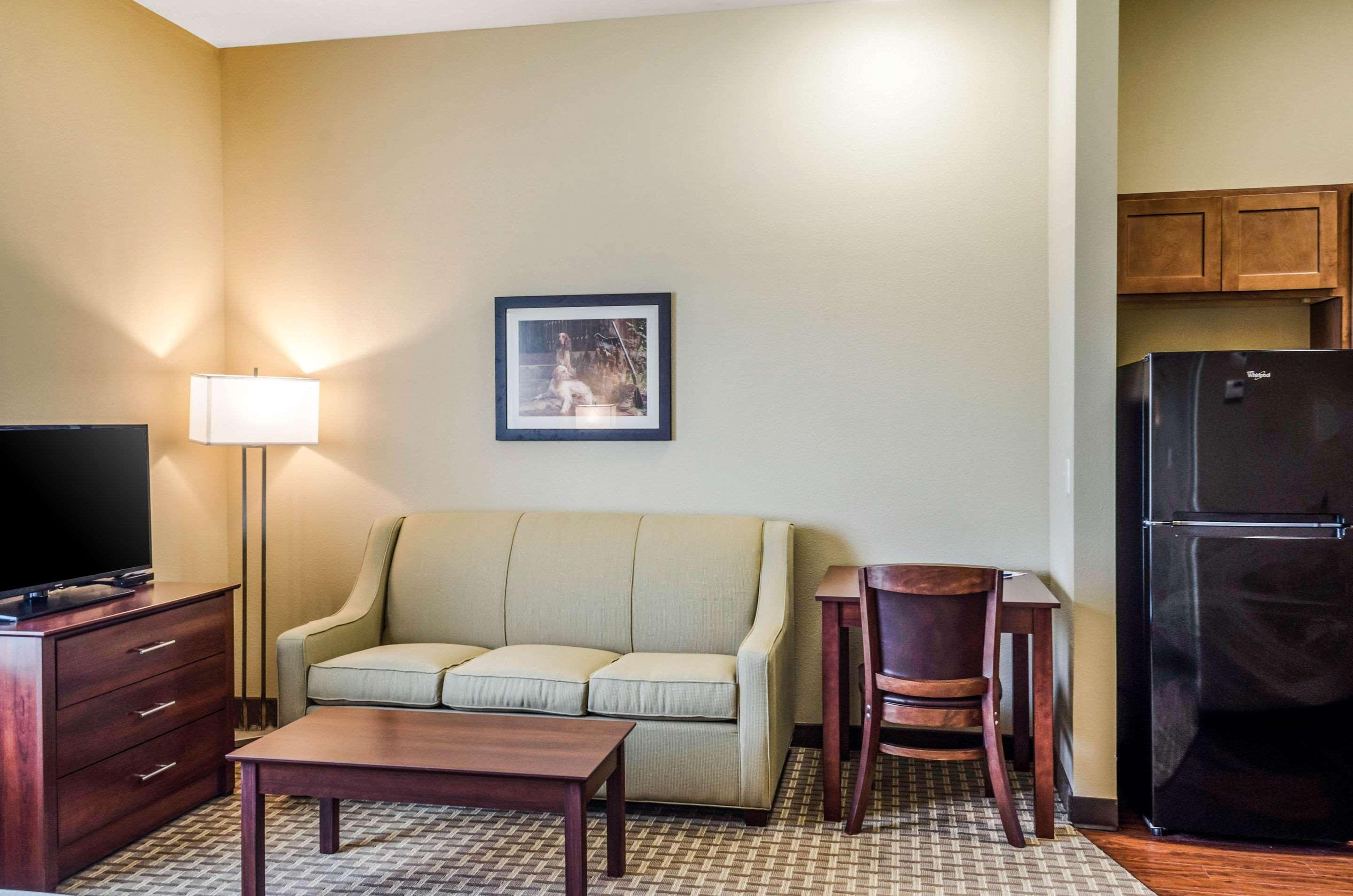 Mainstay Suites Hackberry Sportsman'S Lodge Eksteriør billede